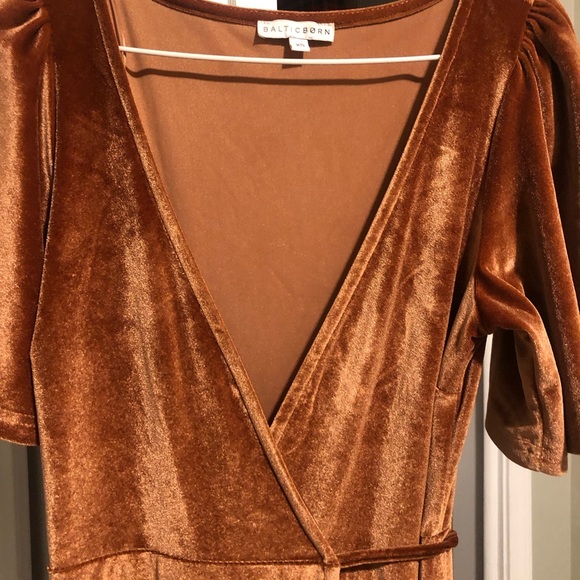 Baltic Born golden hour wrap dress, size xs - Picture 5 of 5